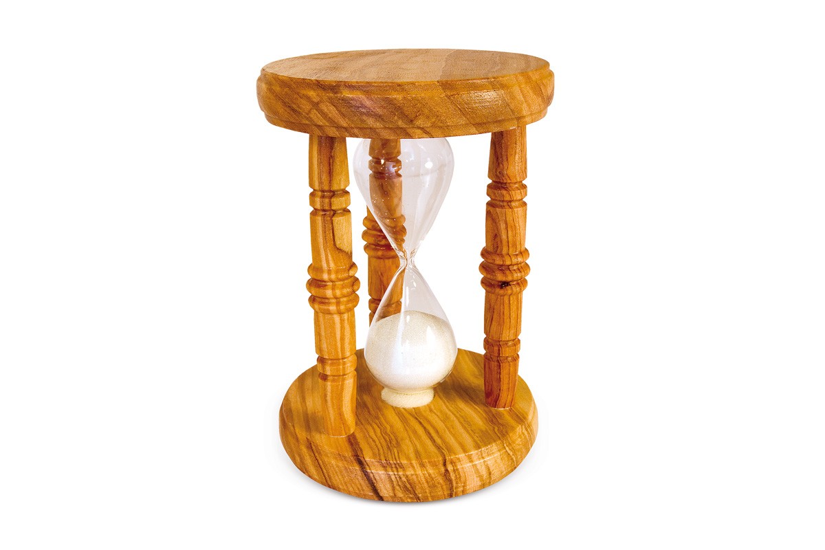 Three columns hourglass