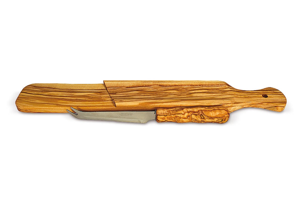 Taglia salame con coltello 